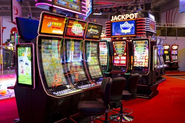 ligaprofit featured game showcase
